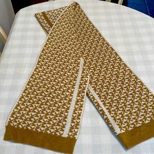 Michael Kors scarf